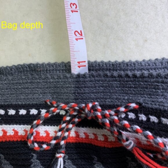 Aztec-style Handmade Lined Crochet Bag - Picture 10 of 13